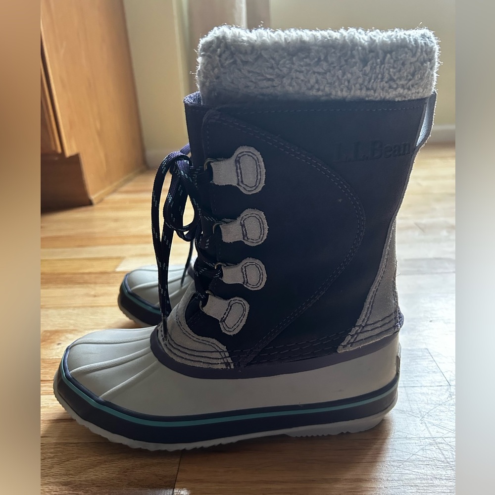 L.L. Bean Women's Black and Gray Winter Boots